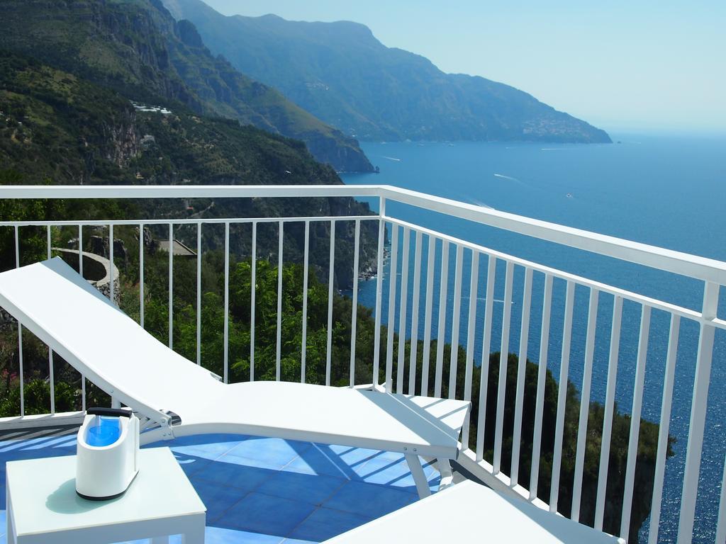 Belvedere Delle Sirene With Views Pool And Guest Services Colli di Fontanelle Room photo