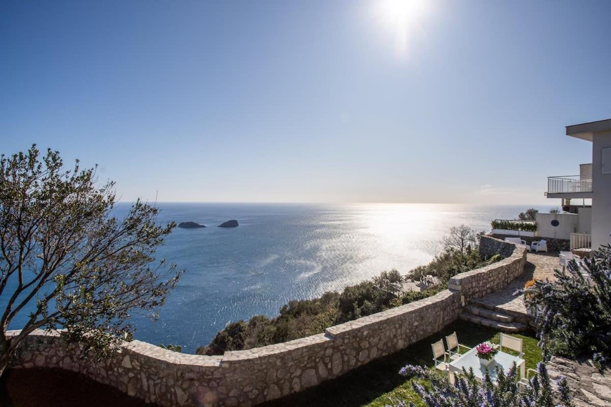 Belvedere Delle Sirene With Views Pool And Guest Services Colli di Fontanelle Exterior photo