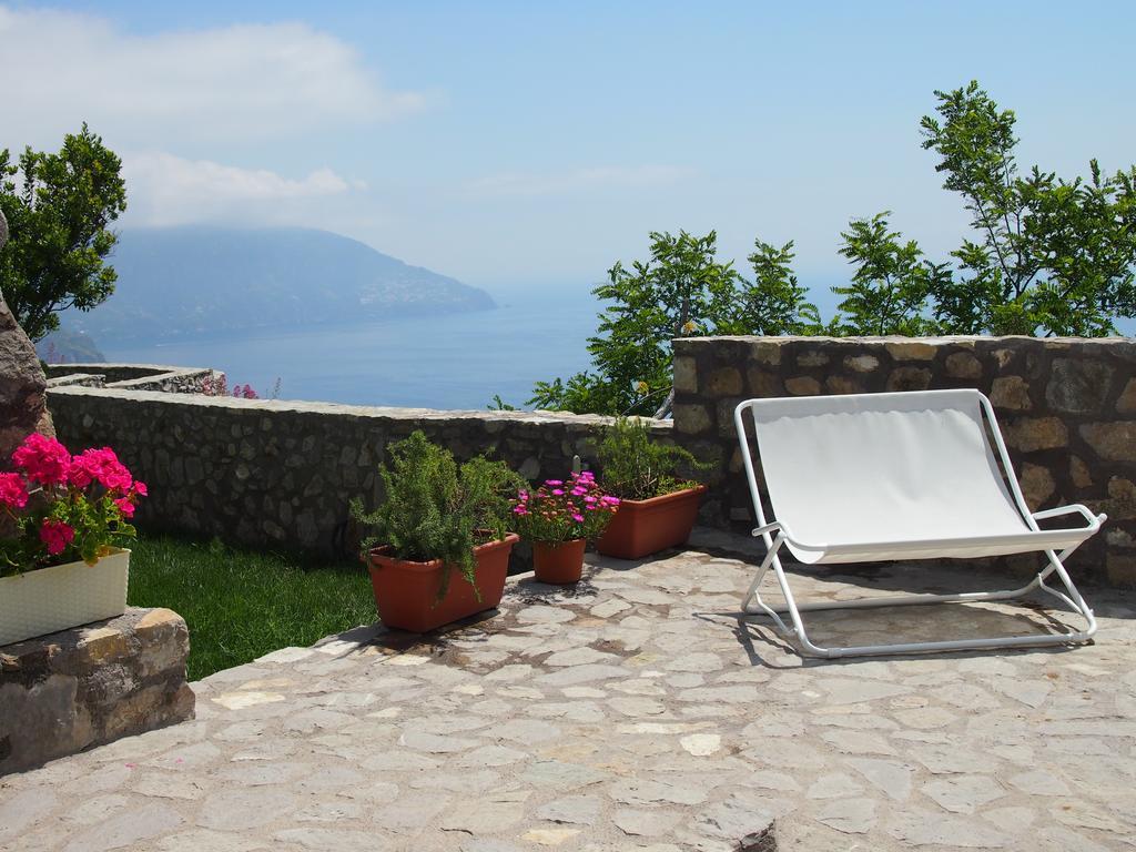 Belvedere Delle Sirene With Views Pool And Guest Services Colli di Fontanelle Room photo